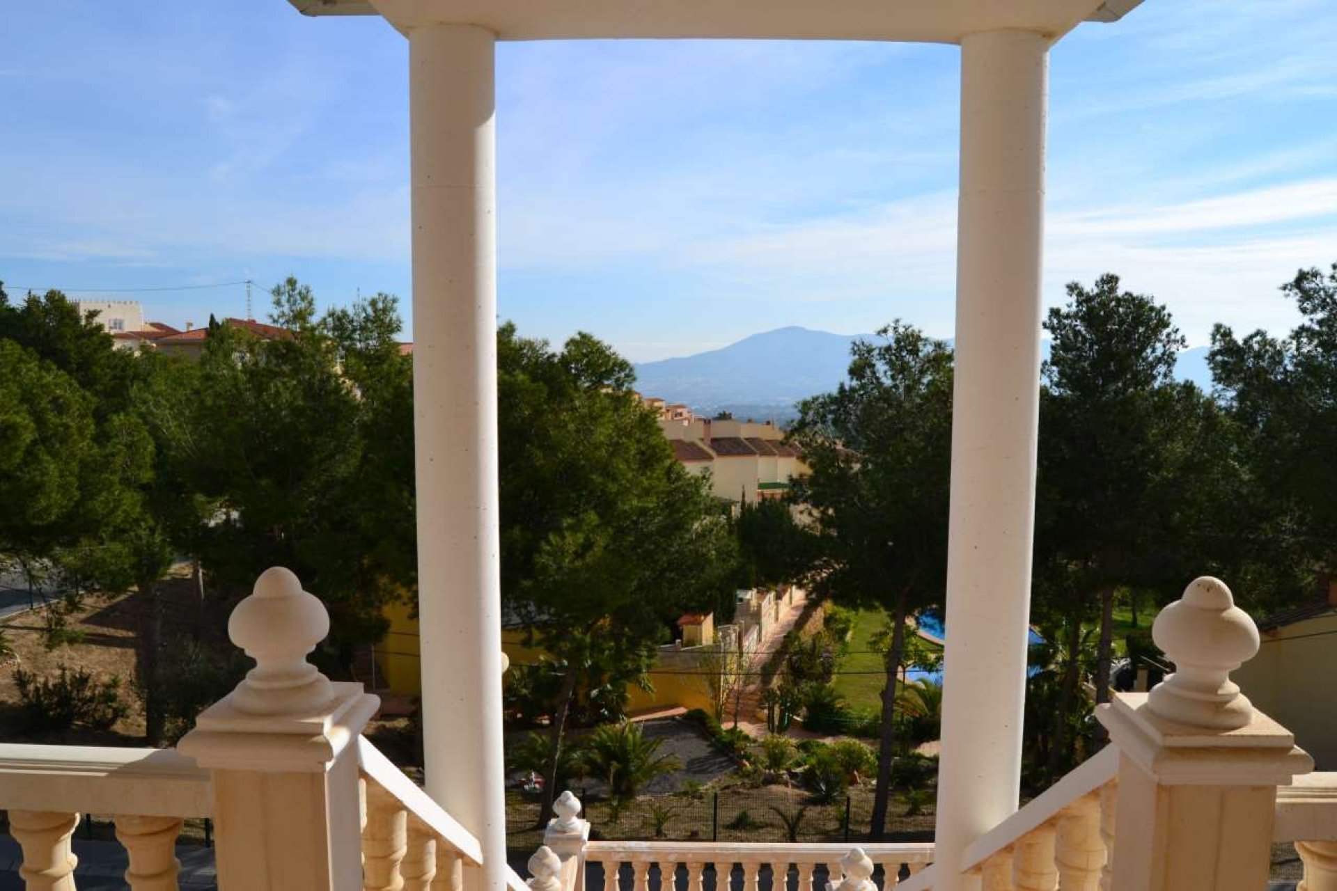 Wiederverkauf - Villa -
La Nucía - La nucia