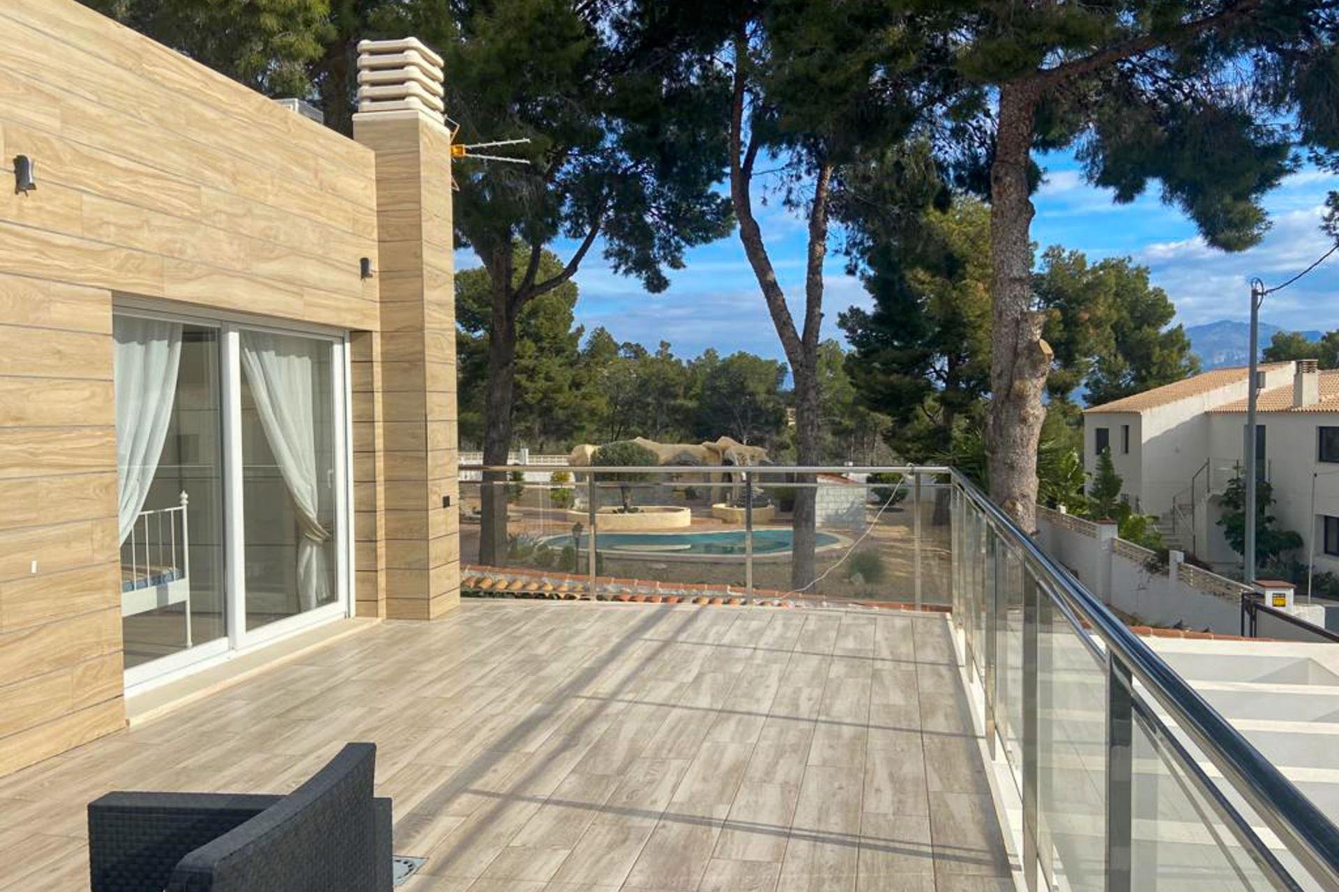 Wiederverkauf - Villa -
La Nucía - La nucia