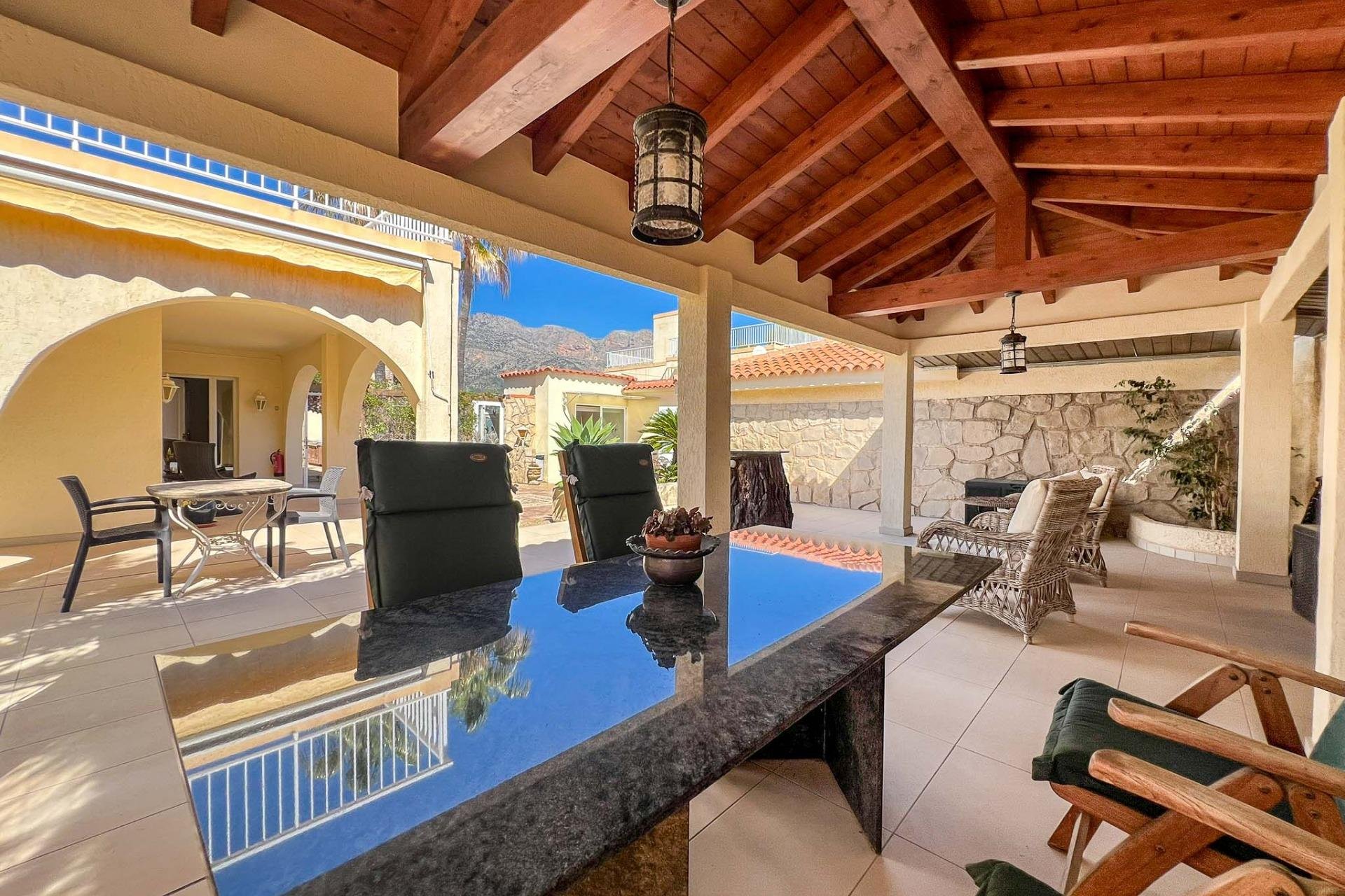 Wiederverkauf - Villa -
La Nucía - La nucia