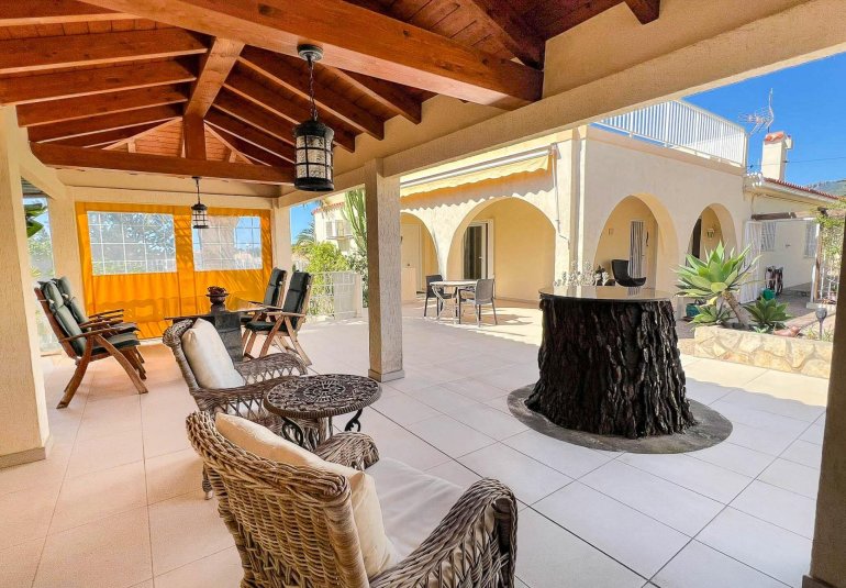 Wiederverkauf - Villa -
La Nucía - La nucia