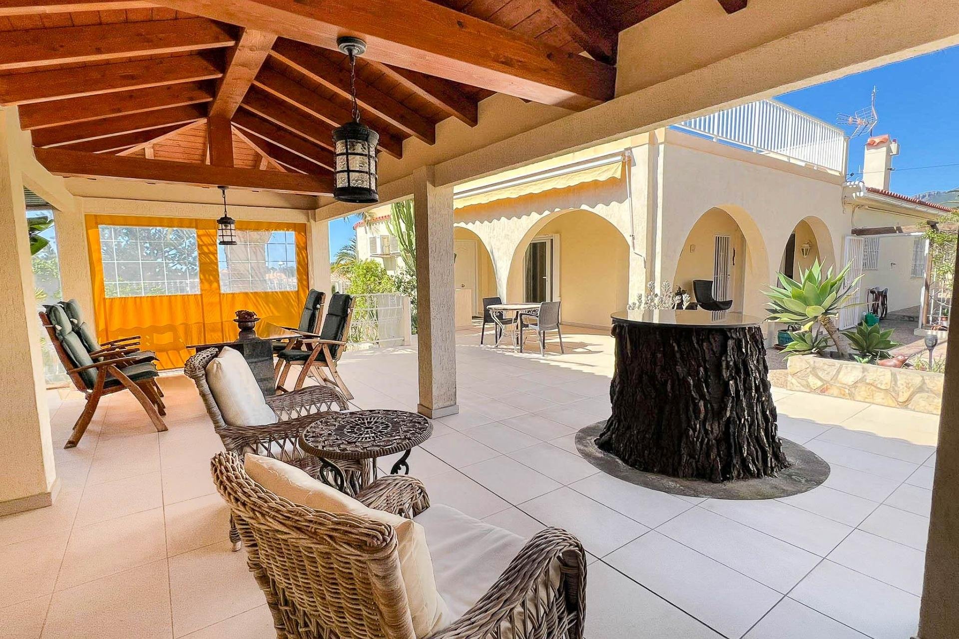 Wiederverkauf - Villa -
La Nucía - La nucia