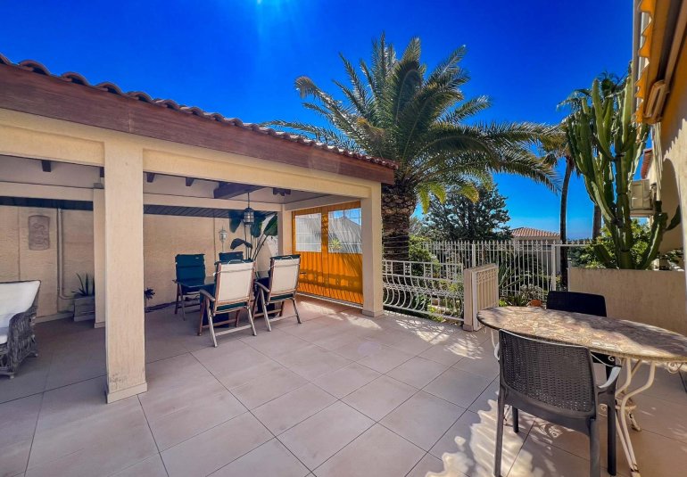 Wiederverkauf - Villa -
La Nucía - La nucia
