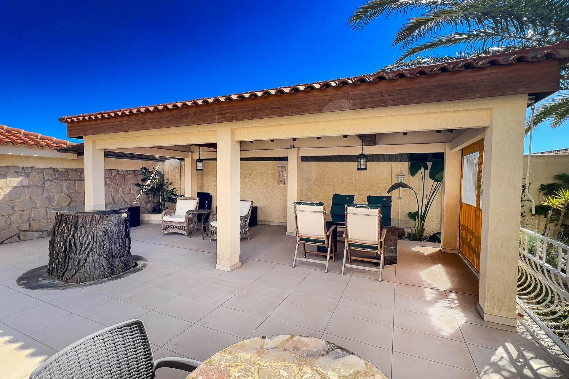 Wiederverkauf - Villa -
La Nucía - La nucia
