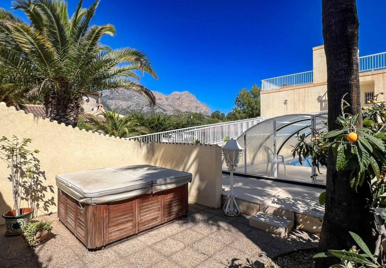 Wiederverkauf - Villa -
La Nucía - La nucia