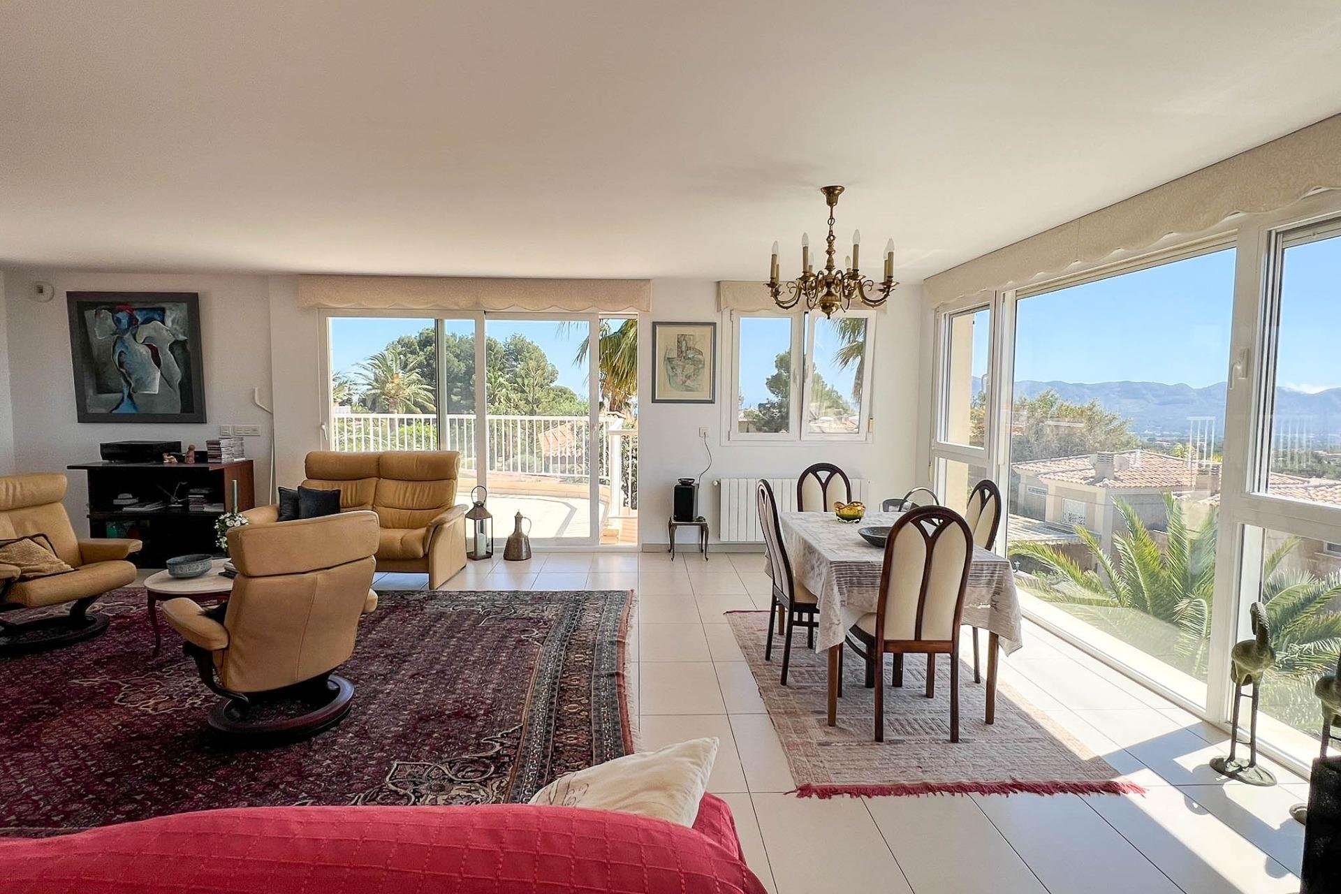 Wiederverkauf - Villa -
La Nucía - La nucia