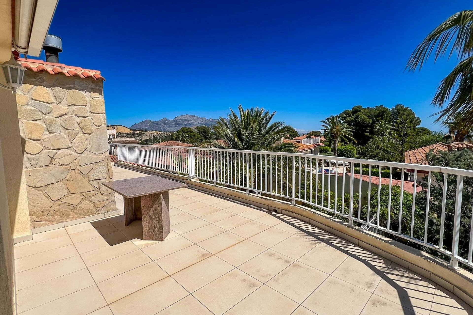 Wiederverkauf - Villa -
La Nucía - La nucia