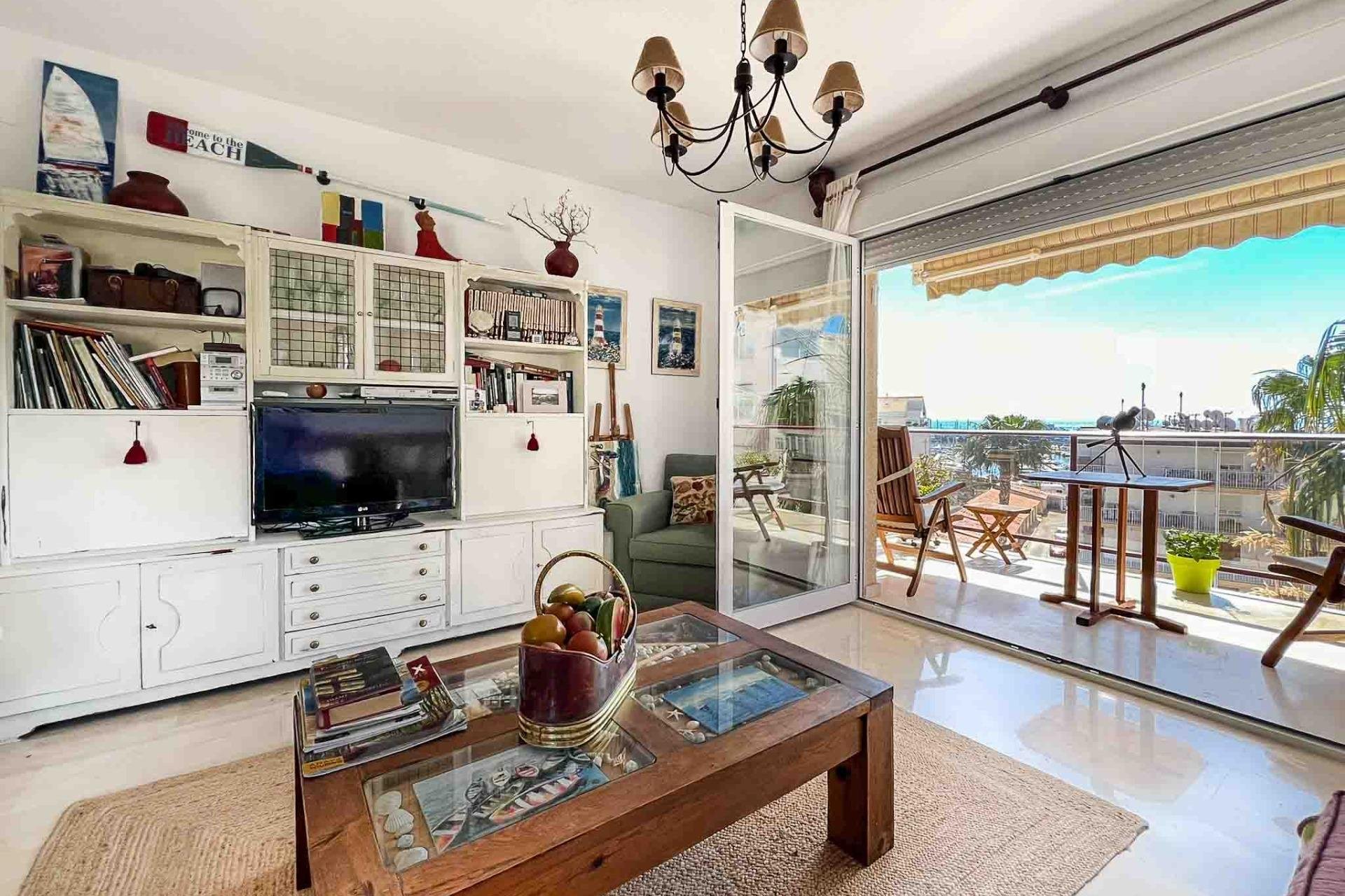 Wiederverkauf - Wohnung -
Altea