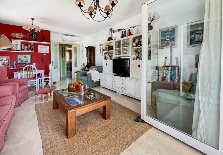 Wiederverkauf - Wohnung -
Altea