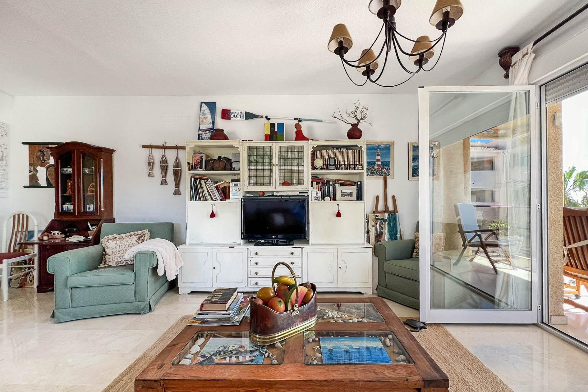 Wiederverkauf - Wohnung -
Altea