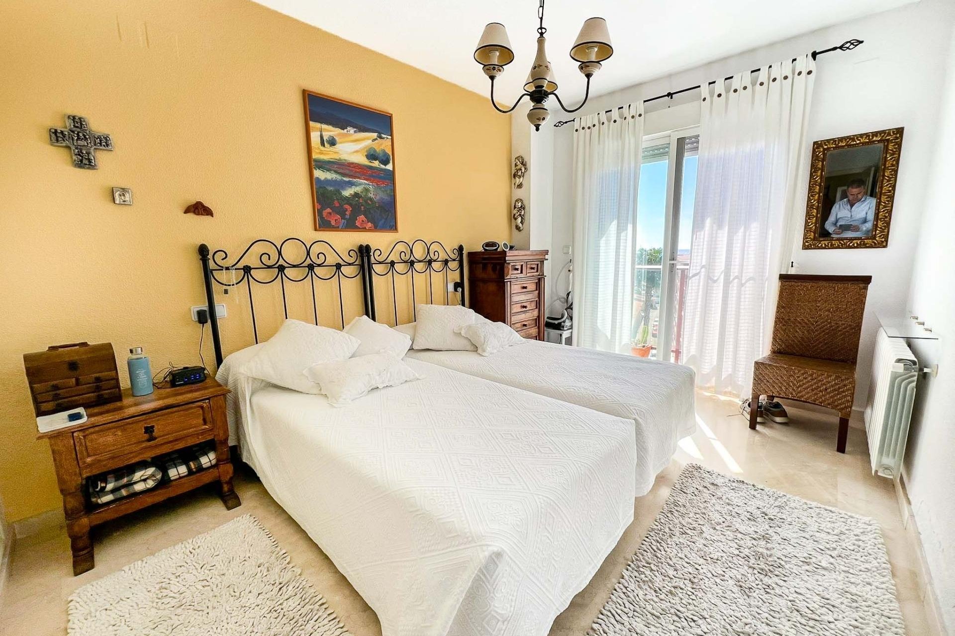 Wiederverkauf - Wohnung -
Altea