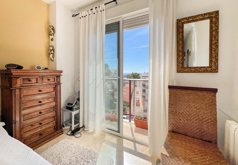 Wiederverkauf - Wohnung -
Altea