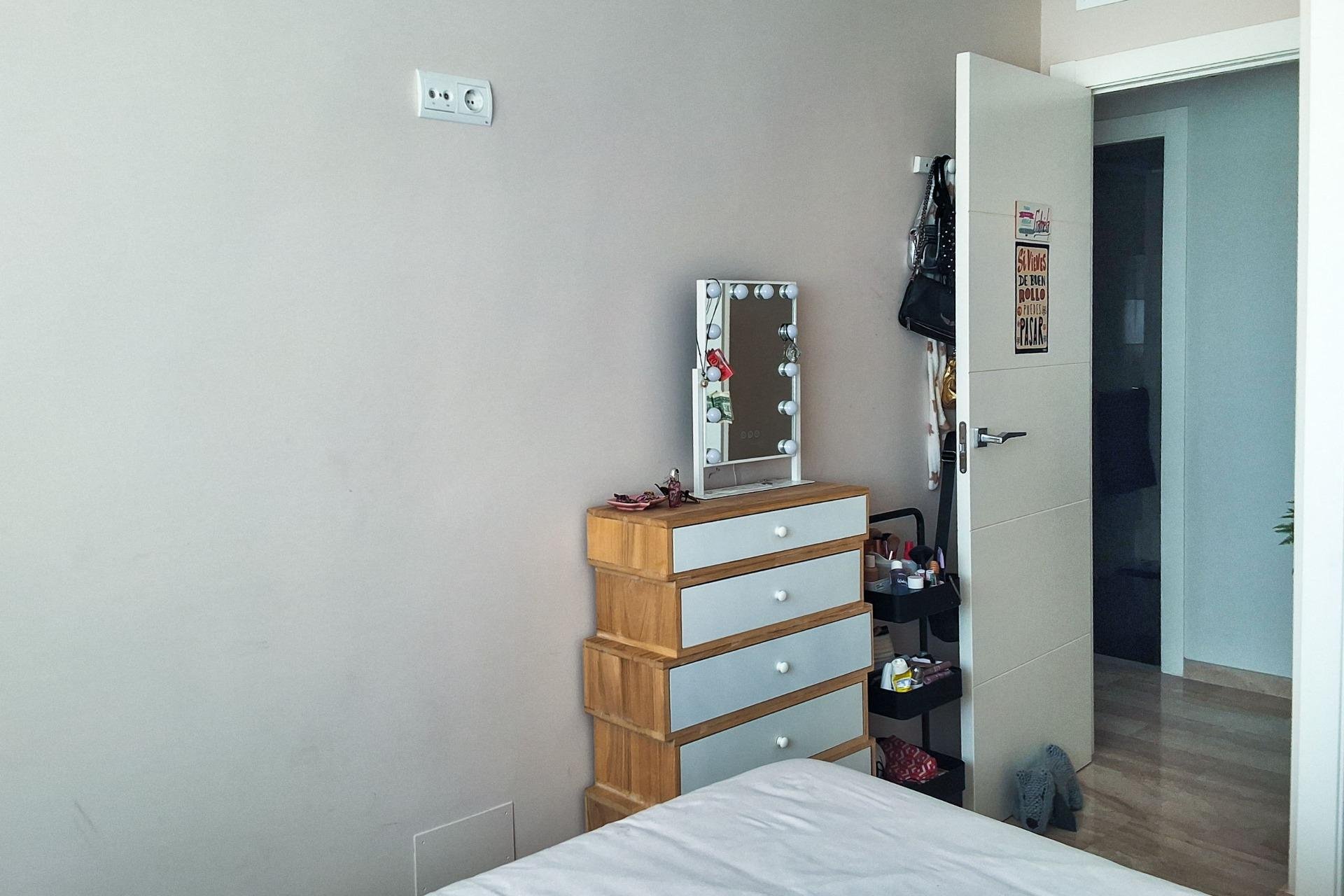 Wiederverkauf - Wohnung -
Benidorm