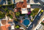 Resale - Villa / Semi semi-detached -
Alfaz del Pi - Albir