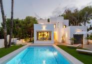 Resale - Villa -
Altea - Urbanizaciones