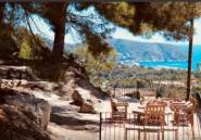 Resale - Villa -
Moraira - Benimeit