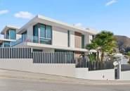 Neue Gebäude - Villa -
Benidorm
