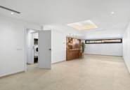 Neue Gebäude - detached -
Polop