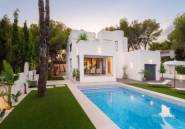 Resale - Villa -
Altea - Urbanizaciones